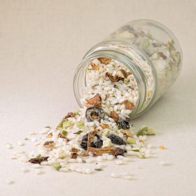 RISOTTO DE ROSSINYOLS, ESPARRECS I OLIVES