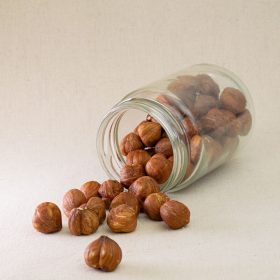 RAW HAZELNUT