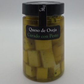 FORMATGE AMB OLI CURAT AMB PESTO